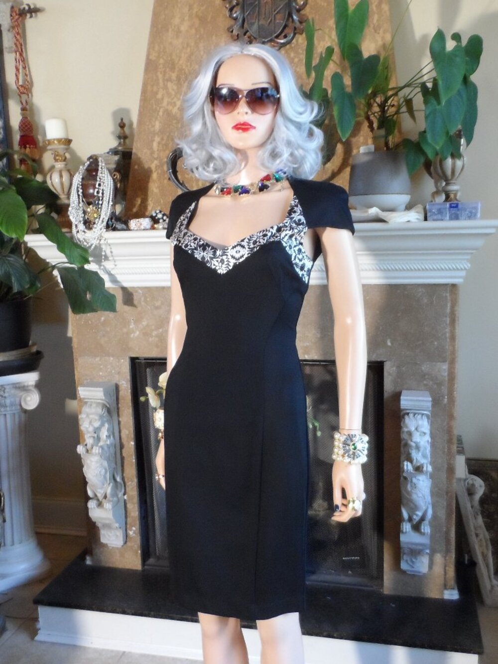 New Just Cavalli Black & White Cap Sleeve Sheath Dress Size M Made in Italy